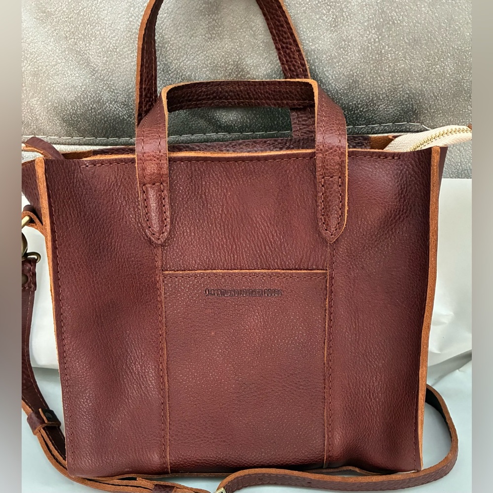 Portland Leather Goods Nutmeg Zip Lola